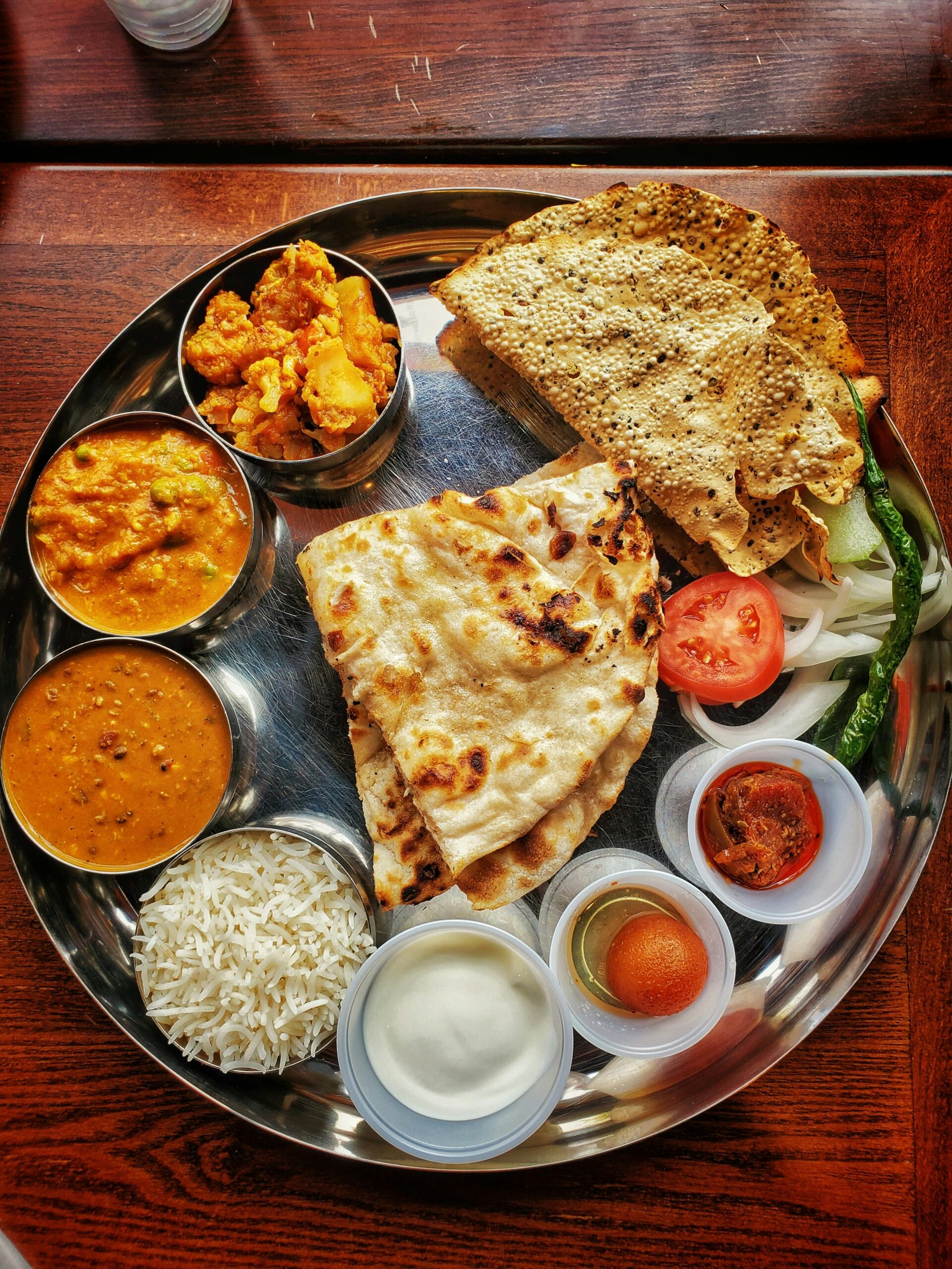 Boishakh 2025 Feast के लिए 6 Must-Have Dishes – ये नहीं खाया तो क्या New Year मनाया!”